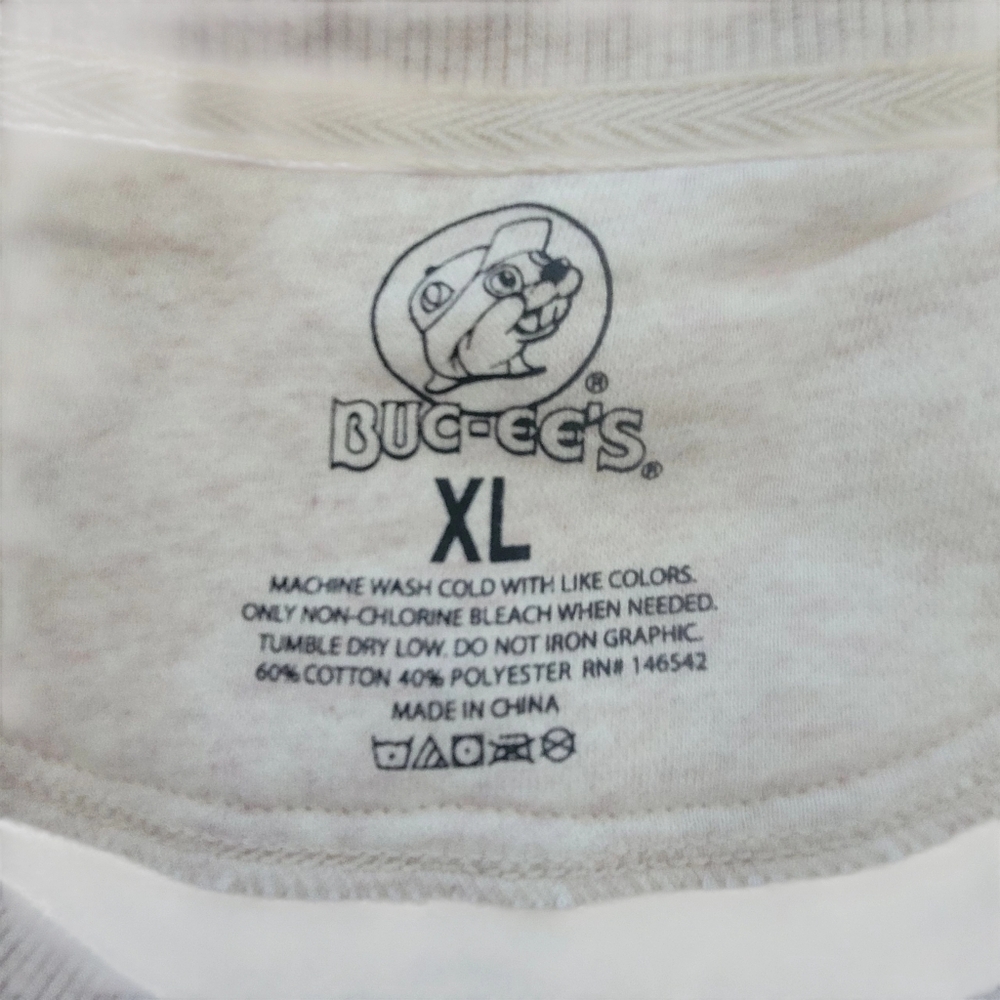 Buc-ee's Aztec Fleece Women's Cream Sweatshirt NWOT - Picture 3 of 8